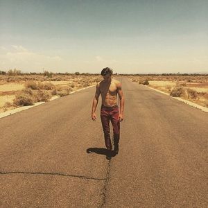 Meet your Posher, Hunter